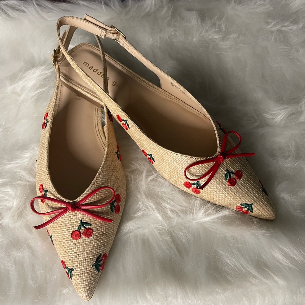 Madden Girl- 🍒 Slingback Flats-NWT- Size 9